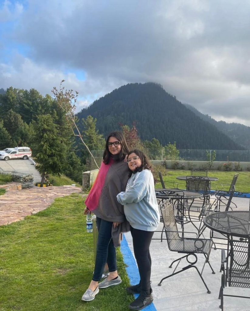 Faysal Quraishi And Family Enjoying Vacations In Swat