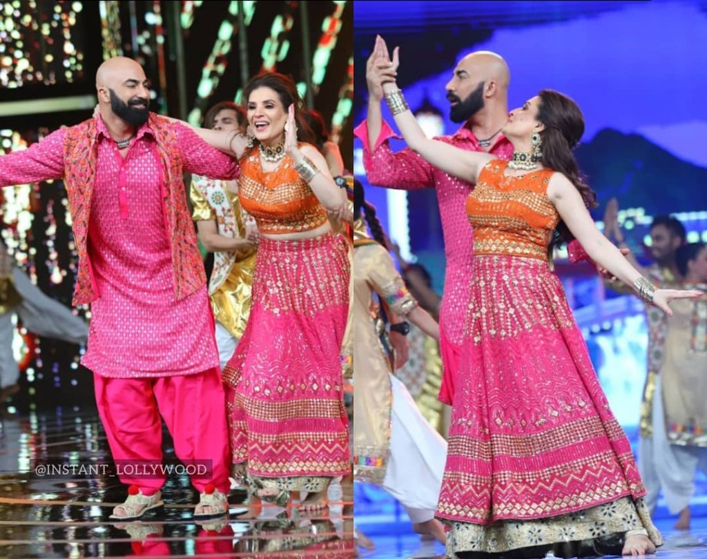 Resham and HSY Beautiful Performance - Pictures & Video