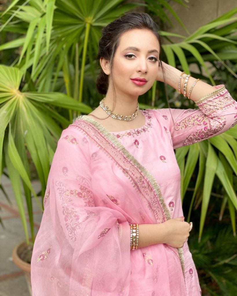 Komal Aziz Makes A Gorgeous Bride In Her Latest Shoot