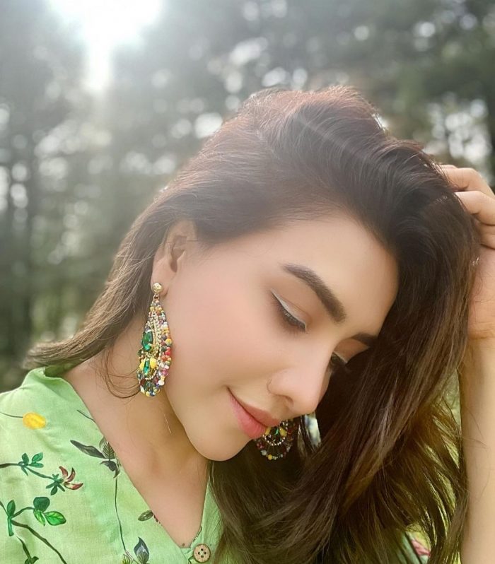 Maira Khan Enjoying The Beauty Of Nature In Georgia