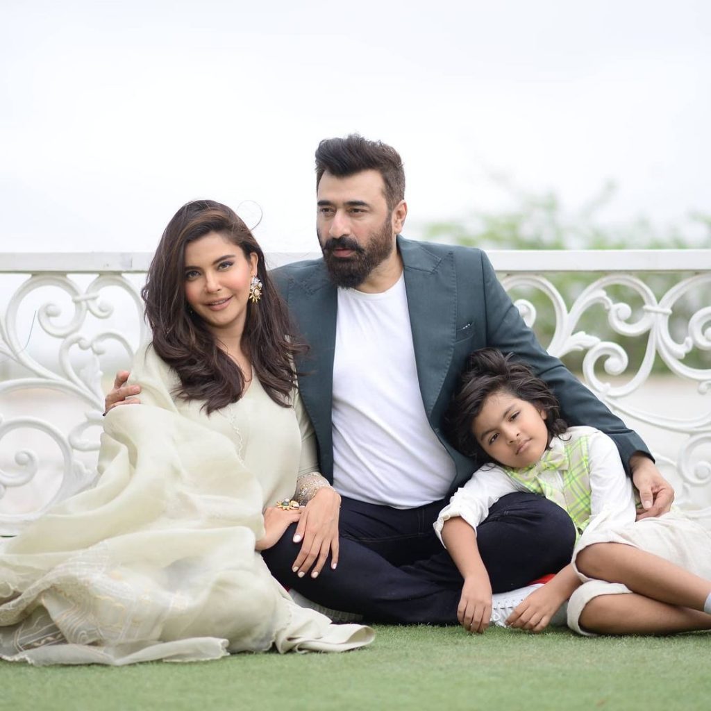 Enchanting Eid Pictures Of Nida Yasir And Family