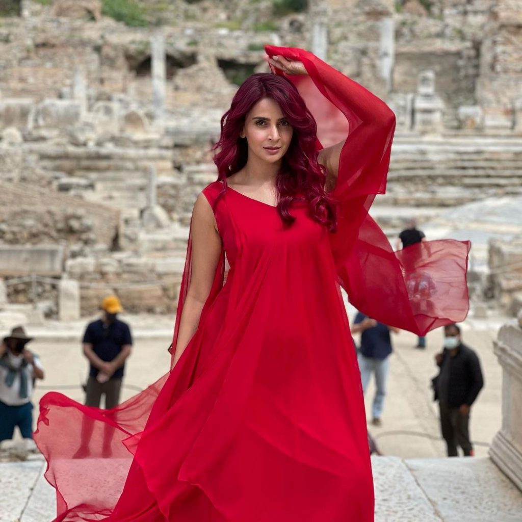 BTS Pictures Of Saba Qamar From Her Upcoming Project