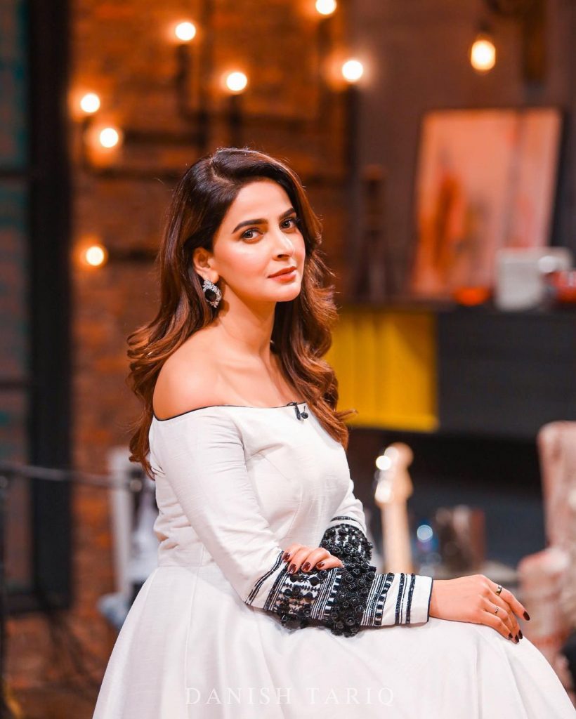 BTS Pictures Of Saba Qamar From Her Upcoming Project