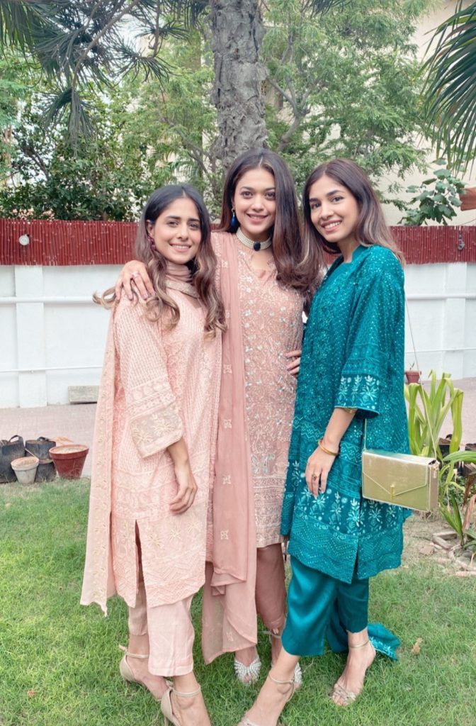 Sanam Jung Eid Pictures With Family