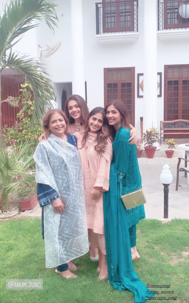 Sanam Jung Eid Pictures With Family
