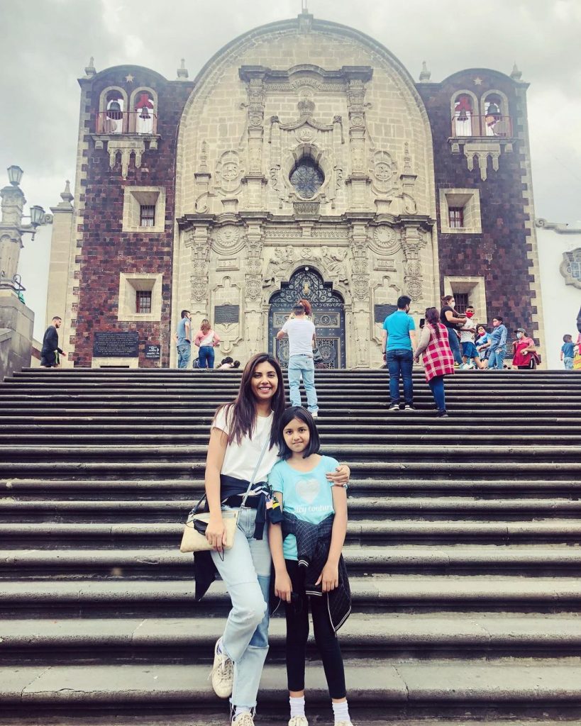 Sunita Marshall Vacationing With Her Family In Mexico