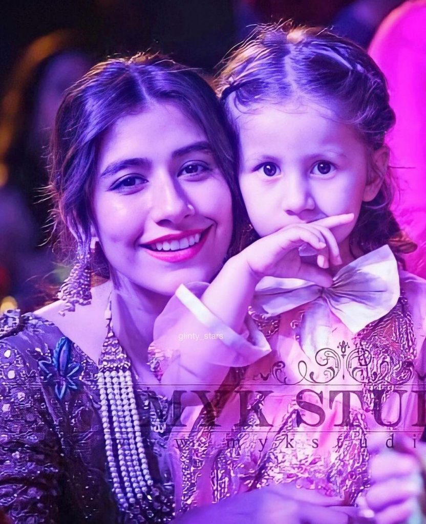 Adorable Throwback Pictures Of Syra Yousuf With Her Daughter