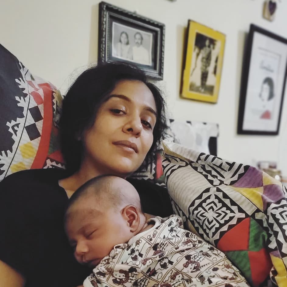 Yasra Rizvi Shares An Adorable Picture With Her Newborn