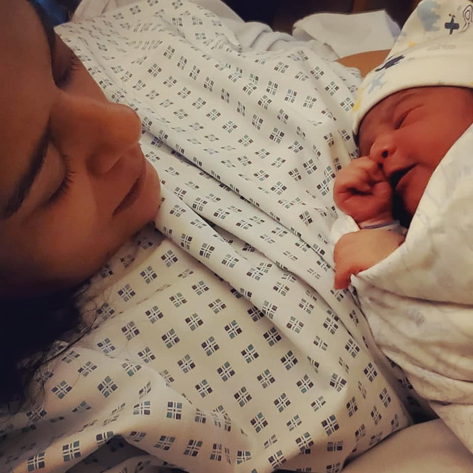 Yasra Rizvi Shares An Adorable Picture With Her Newborn