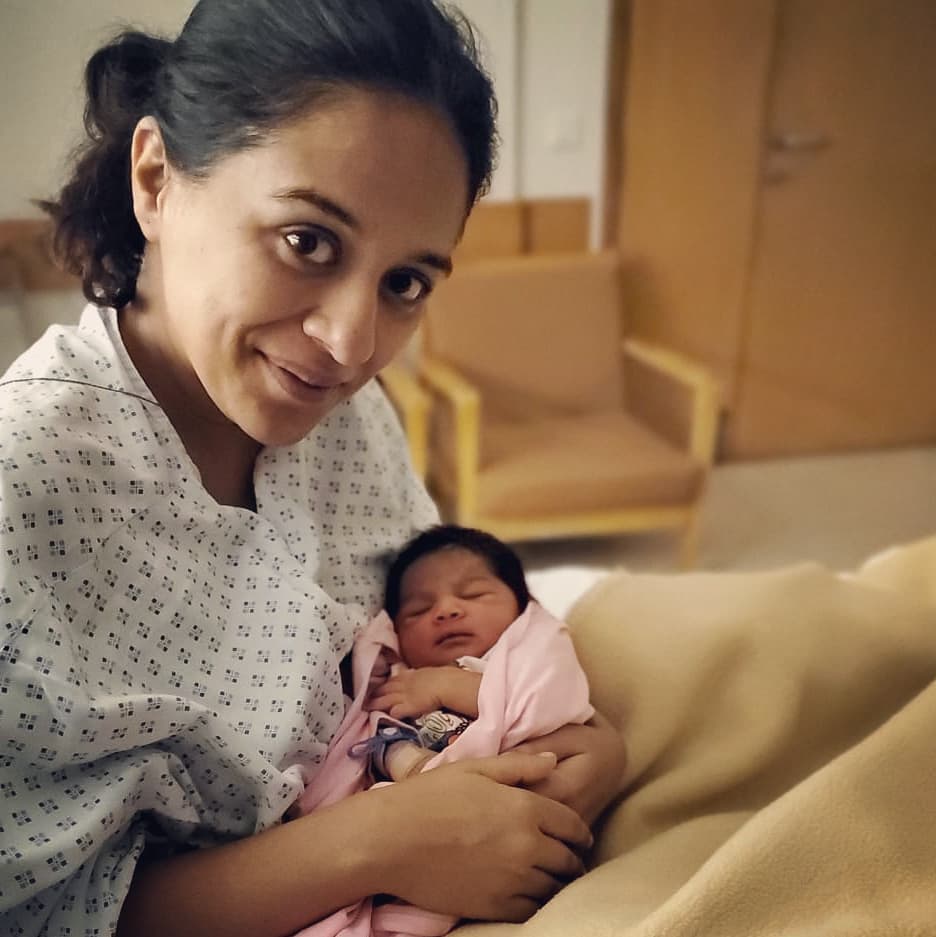 Yasra Rizvi Shares An Adorable Picture With Her Newborn