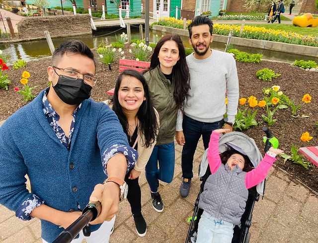 Actress Arij Fatyma With Her Family- Latest Adorable Pictures