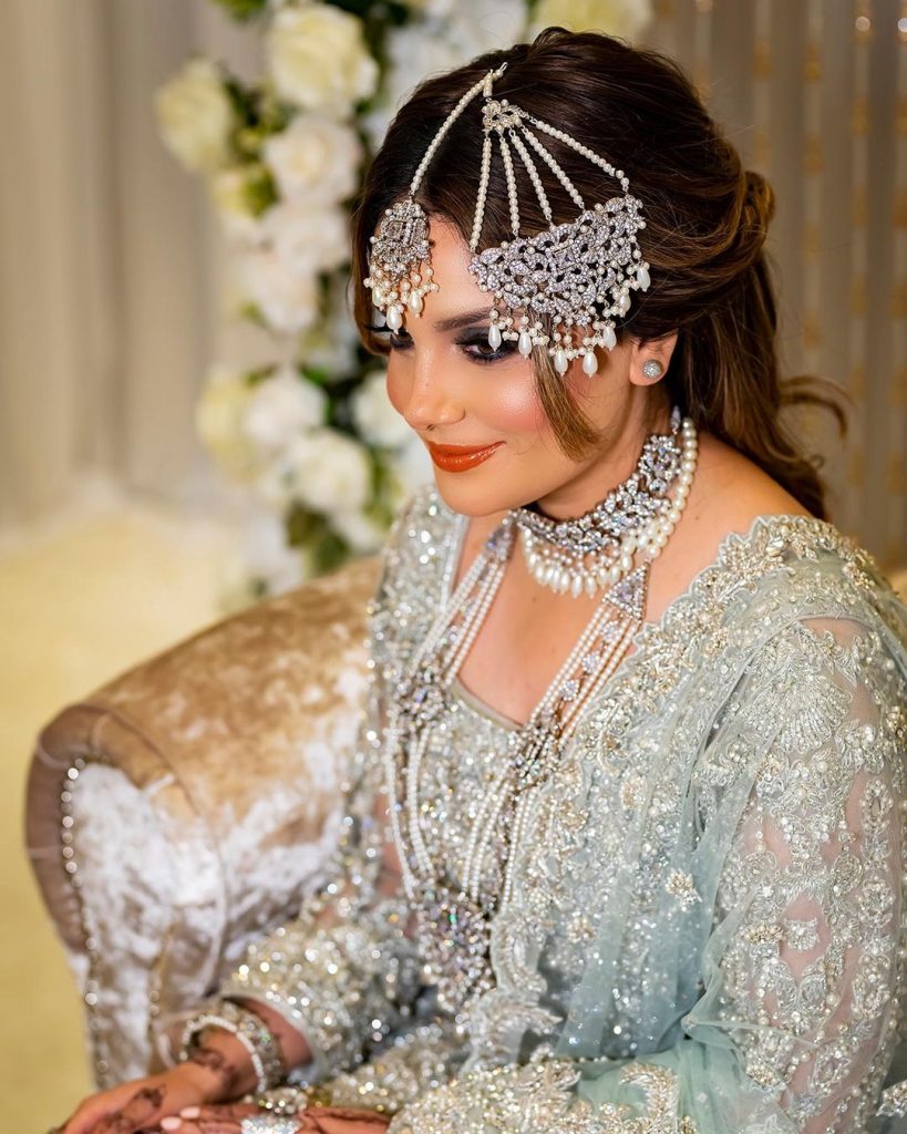 La Rosa Signature Latest Bridal Collection Featuring Armeena Rana Khan