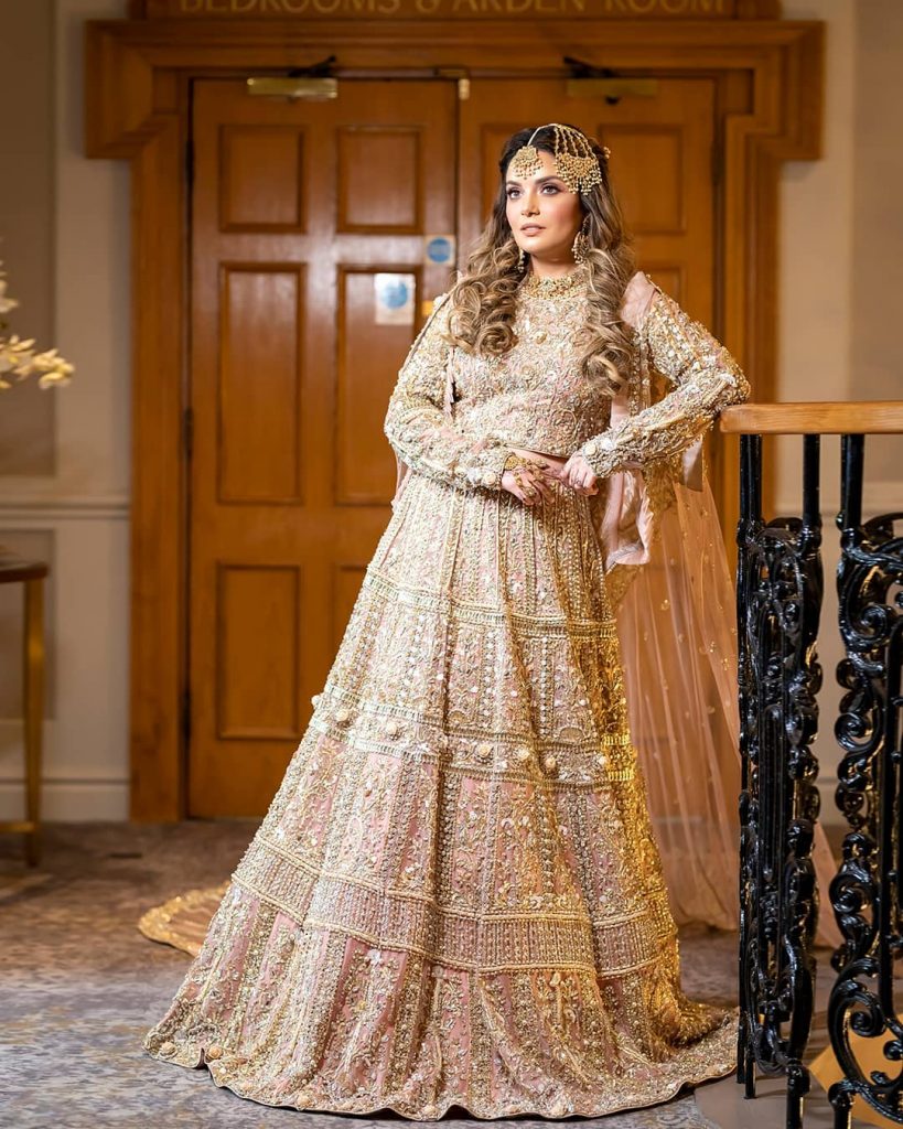 La Rosa Signature Latest Bridal Collection Featuring Armeena Rana Khan