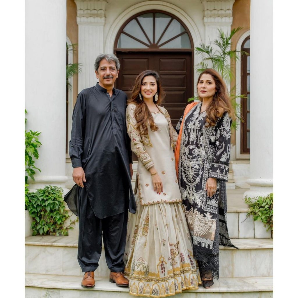 Aymen Saleem Shares Adorable Eid Pictures With Her Parents