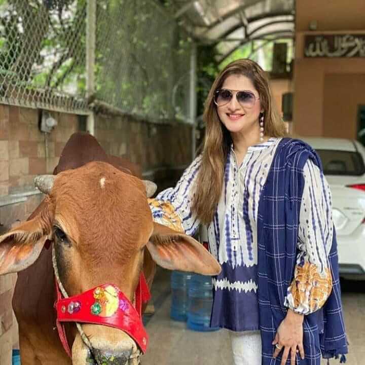 Pakistani Celebrities With Their Sacrificial Animals