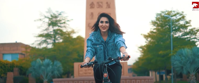 Fiza Ali's New Song Rangraliyan Got Mixed Public Reaction