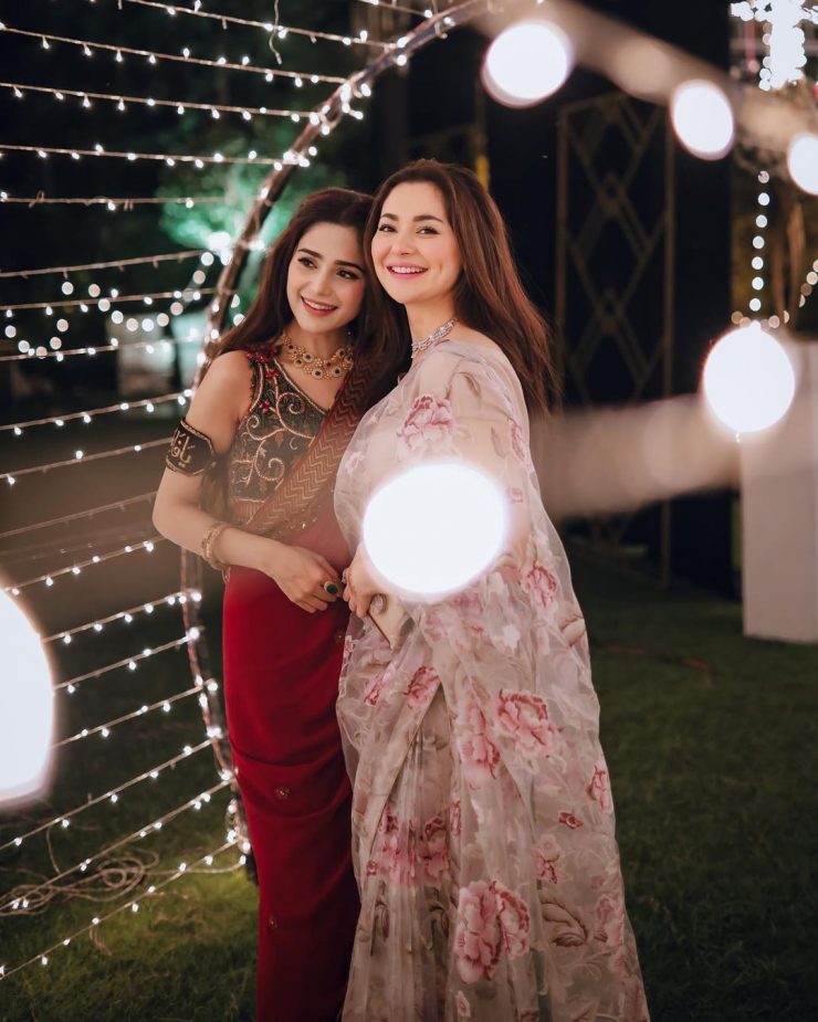 Hania Aamir Alluring Pictures From Aima Baig's Engagement | Reviewit.pk