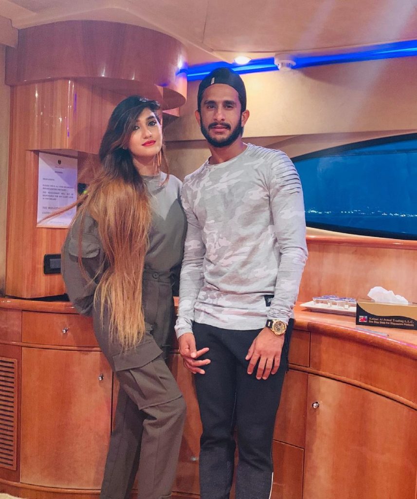 Cricketer Hassan Ali With His Wife And Daughter - Beautiful Pictures