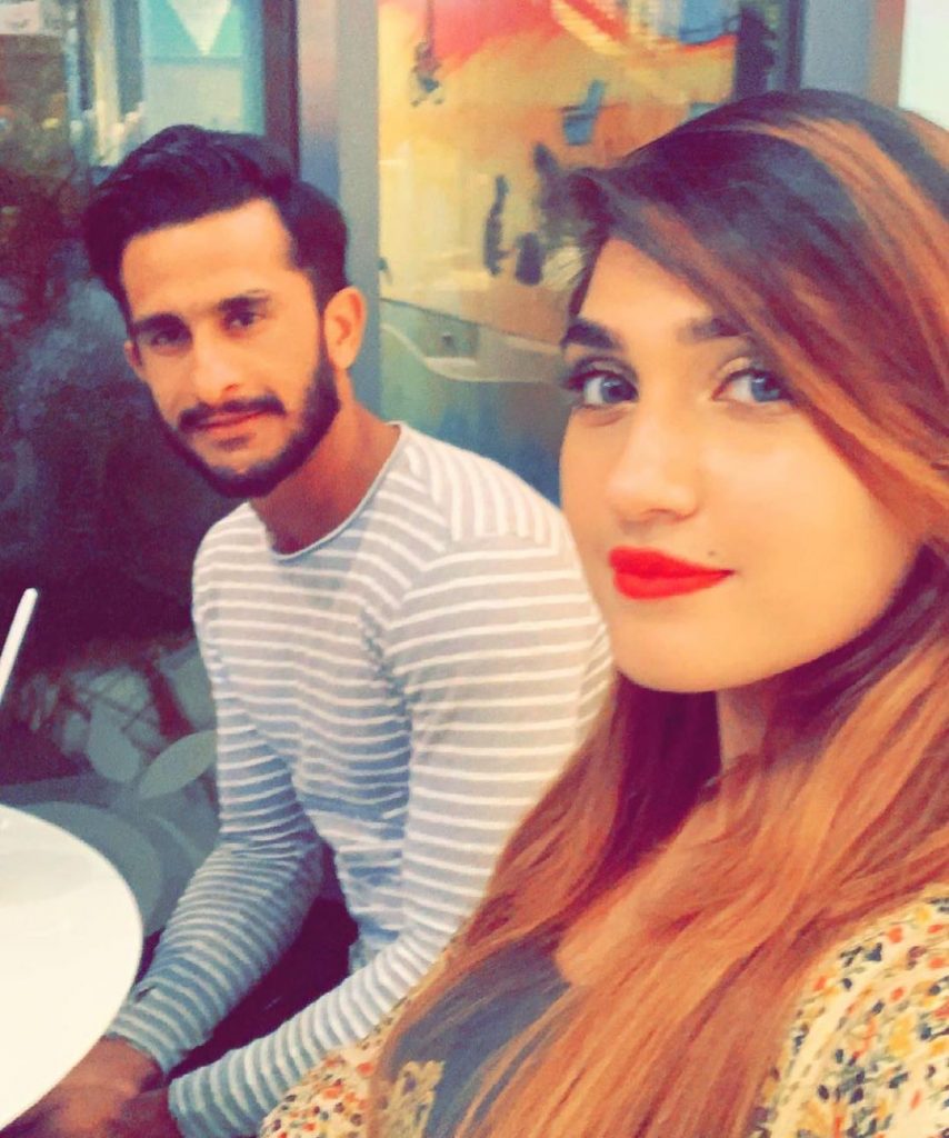 Cricketer Hassan Ali With His Wife And Daughter - Beautiful Pictures