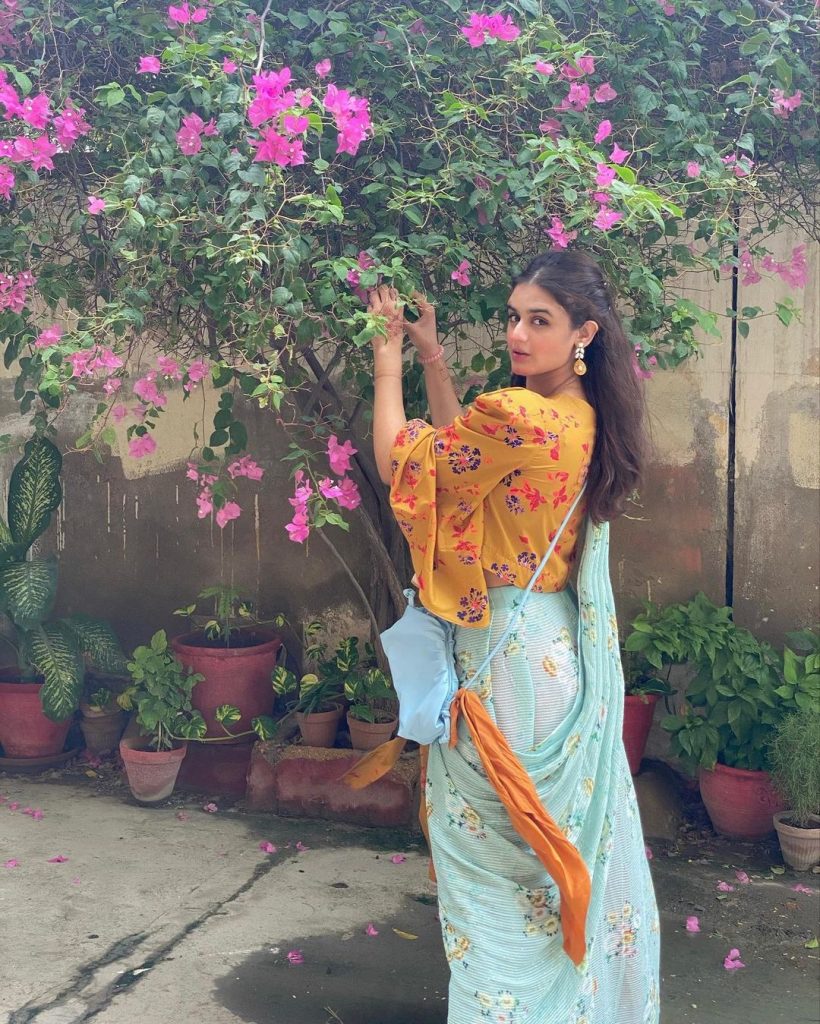 Hira Mani With Her Family - Beautiful Pictures From Eid-Ul-Adha 2021