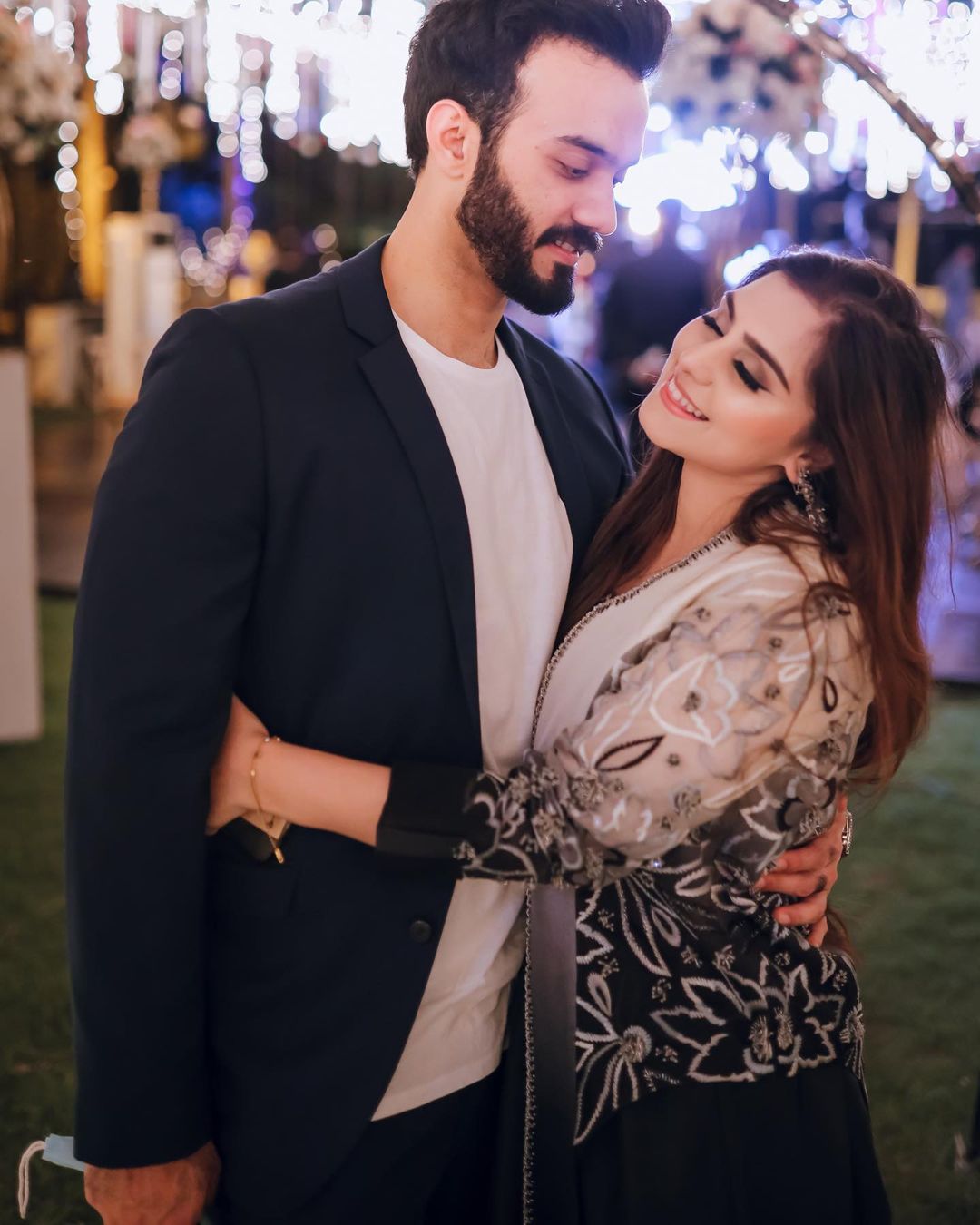 Komal Baig With Husband Enchanting Pictures From Aima Baig's Engagement