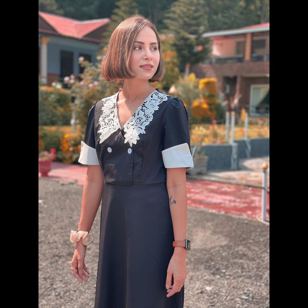 nimra-khan-exploring-the-beauty-of-northern-pakistan-reviewit-pk