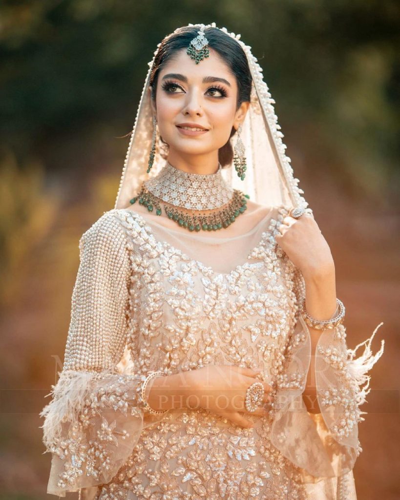 Noor Zafar Khan Looks Like A Vision To Behold In Recent Photoshoot