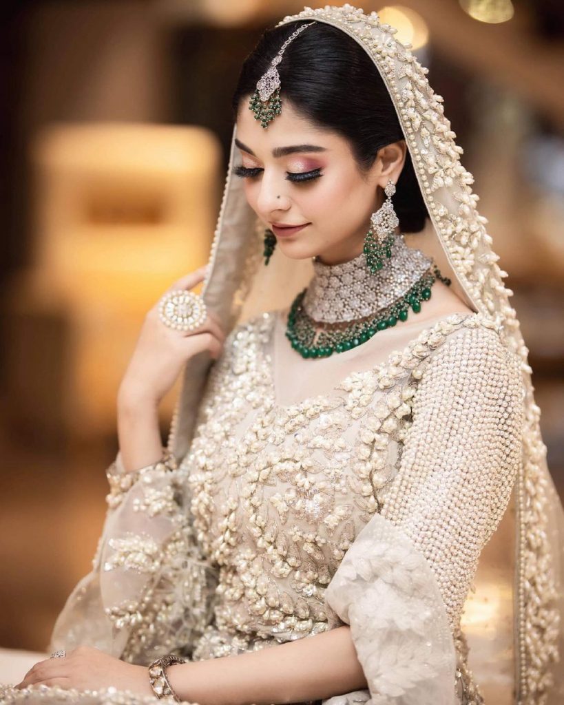 Noor Zafar Khan Looks Like A Vision To Behold In Recent Photoshoot