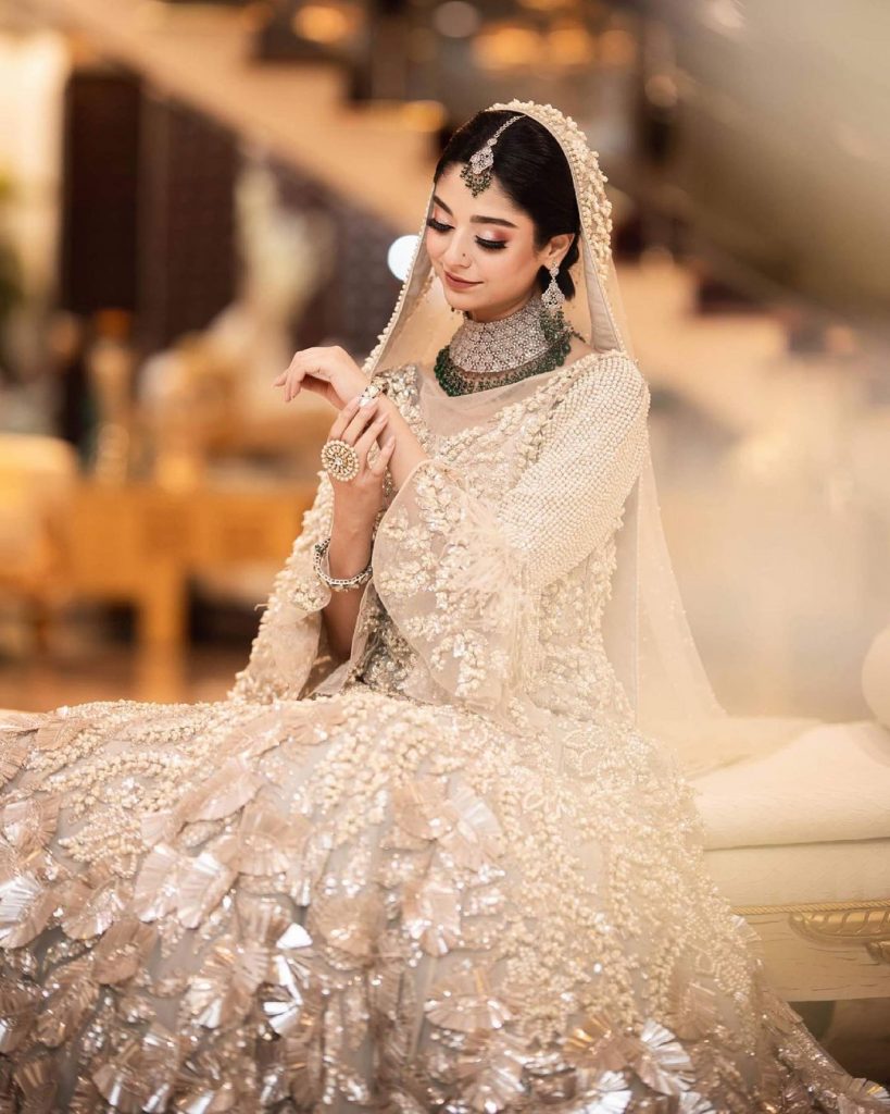 Noor Zafar Khan Looks Like A Vision To Behold In Recent Photoshoot