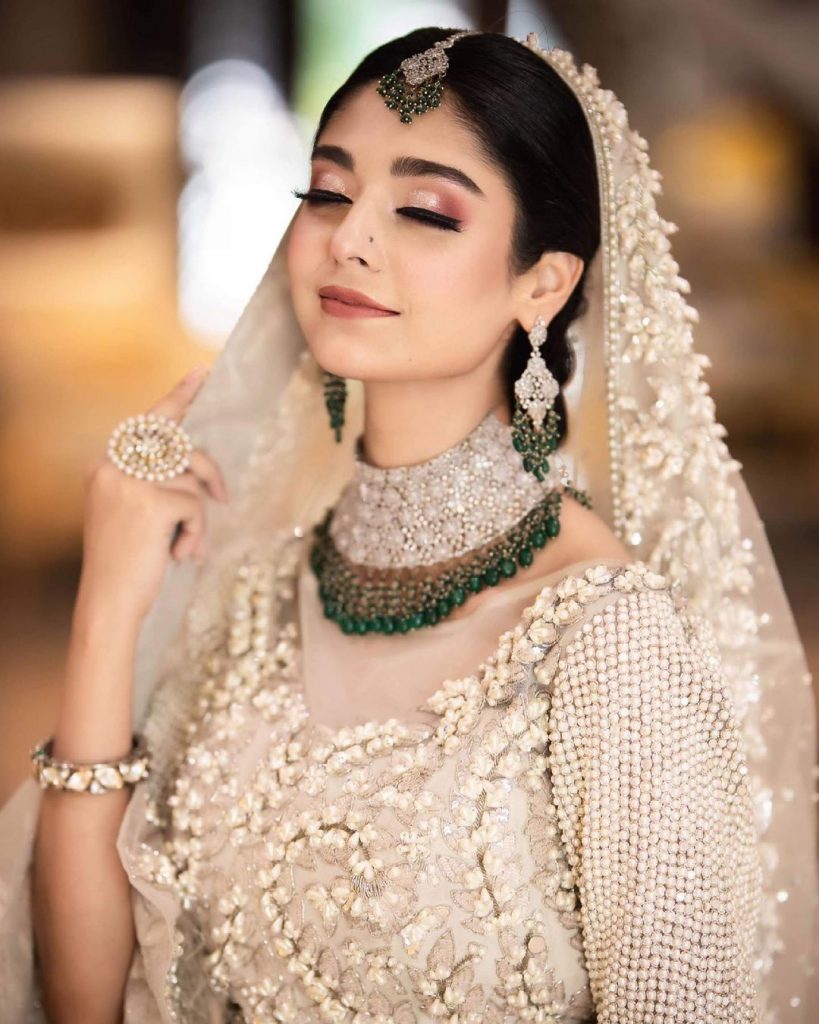 Noor Zafar Khan Looks Like A Vision To Behold In Recent Photoshoot