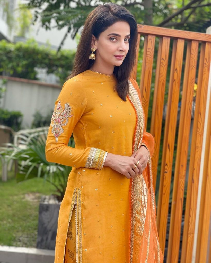 Saba Qamar Ravishing Looks From Eid-ul-Adha Day 1 And Day 2