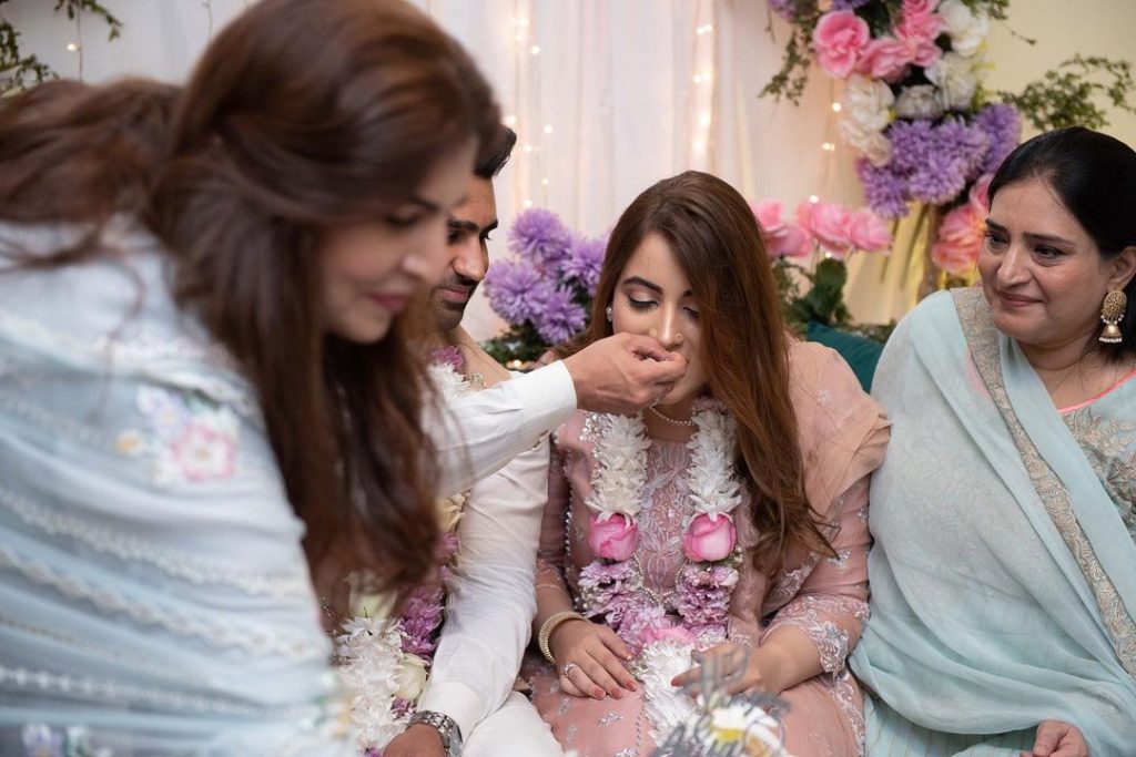 HD Pictures From Engagement Ceremony Of Shagufta Ejaz's Daughter