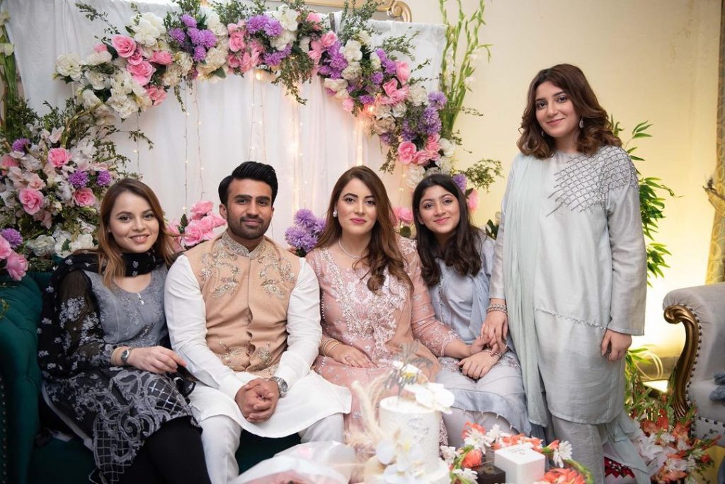 HD Pictures From Engagement Ceremony Of Shagufta Ejaz's Daughter