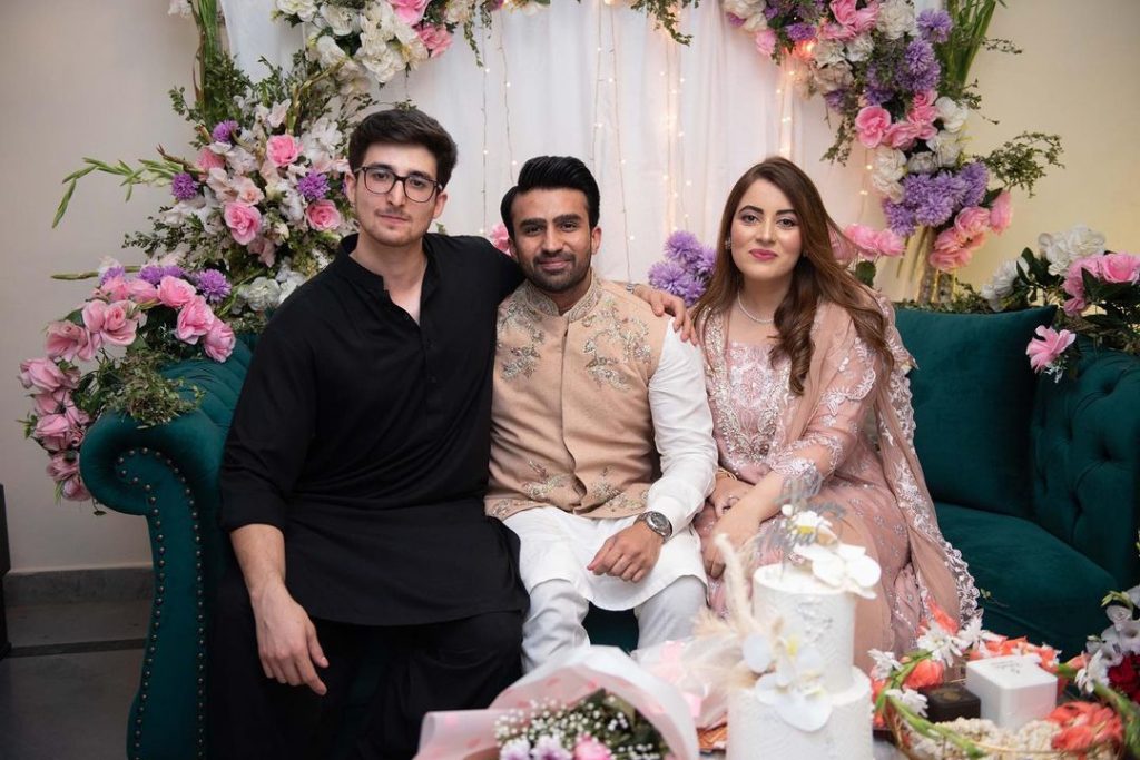 HD Pictures From Engagement Ceremony Of Shagufta Ejaz's Daughter