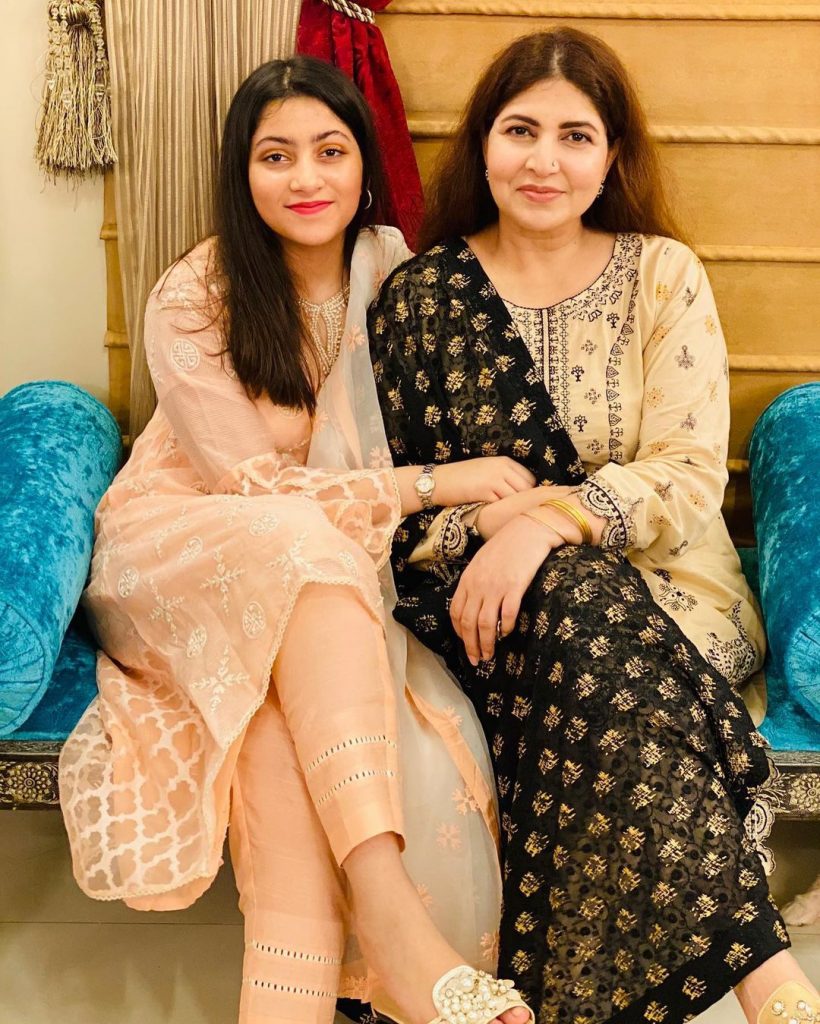 Shagufta Ejaz Pictures With Family On Eid Day