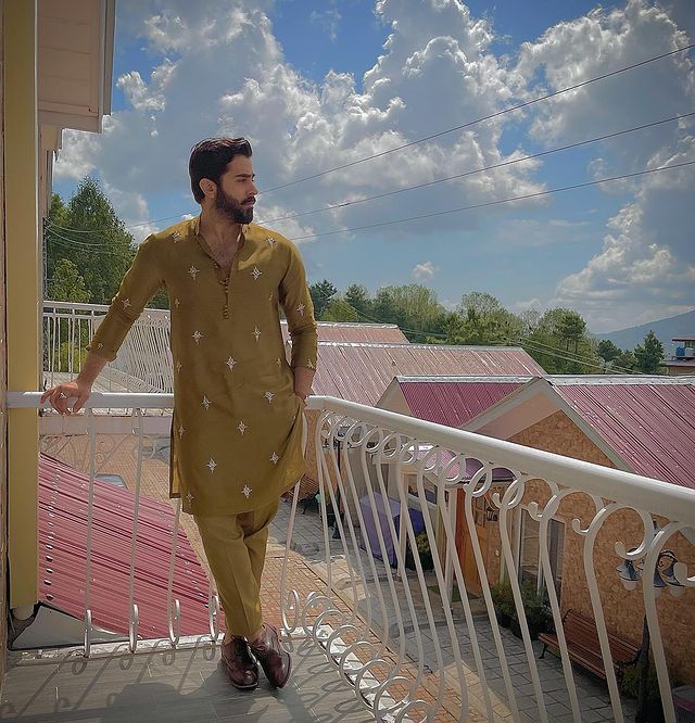 Sheheryar Munawar's Beautiful Family Pictures From Eid-ul-Adha