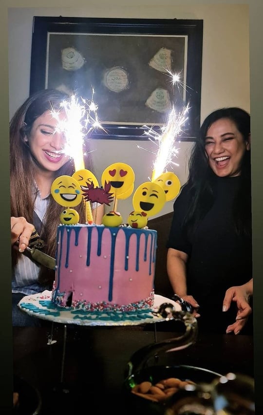 Sonya Hussyn Celebrates Her Birthday In Style