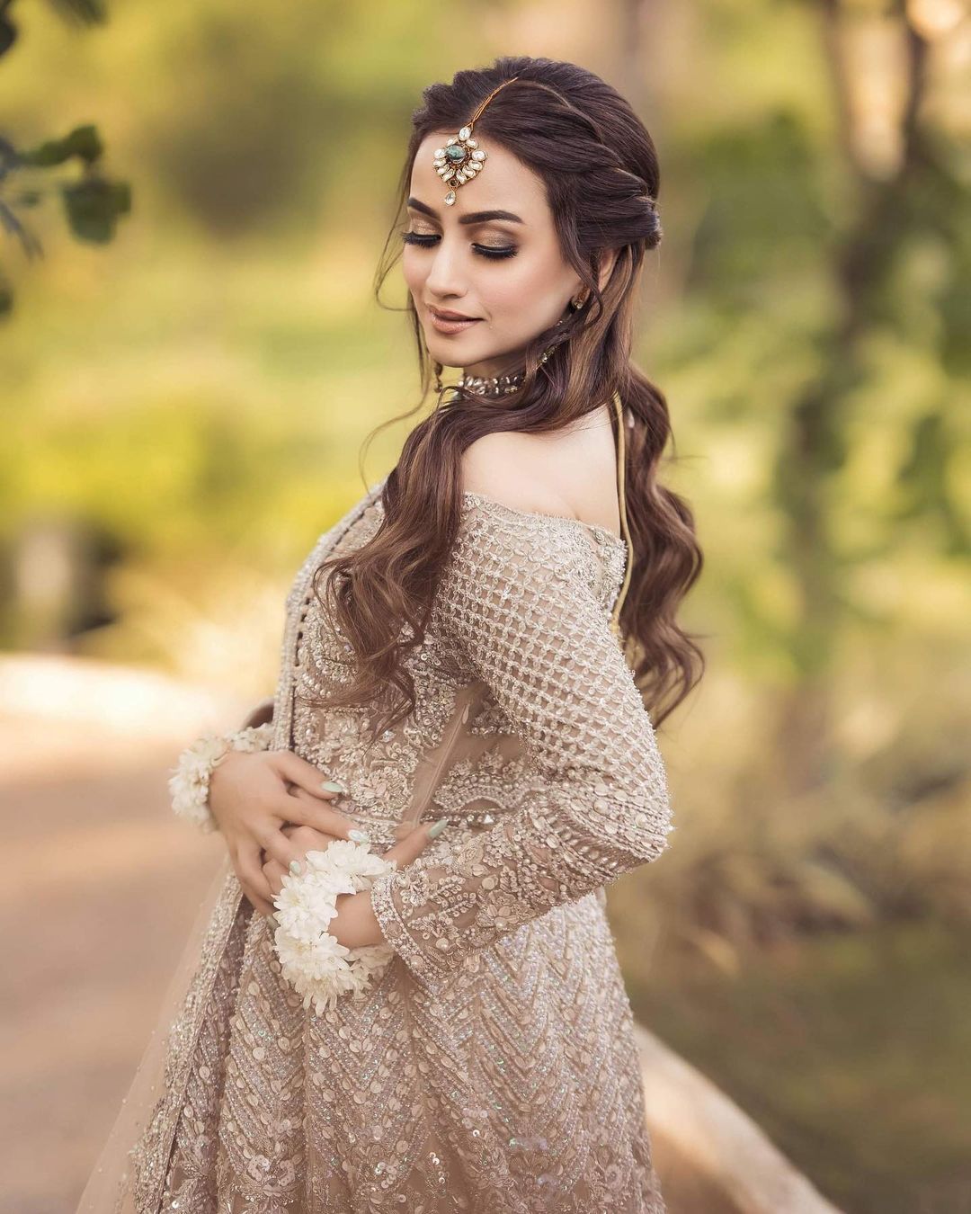 Zarnish Khan Flaunts Elegance In Her Latest Bridal Shoot Reviewitpk 7852