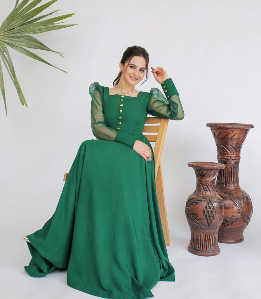 Aiman Khan & Maya Ali Gracing The Shades Of Green With Elegance