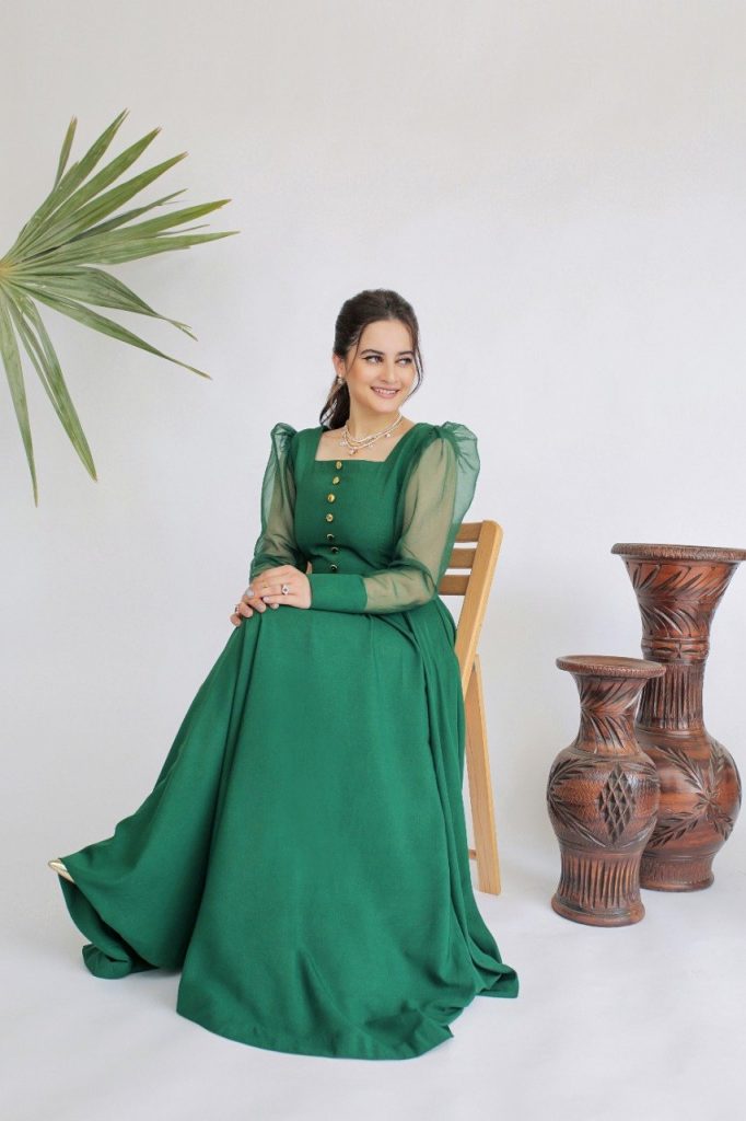 Aiman Khan & Maya Ali Gracing The Shades Of Green With Elegance