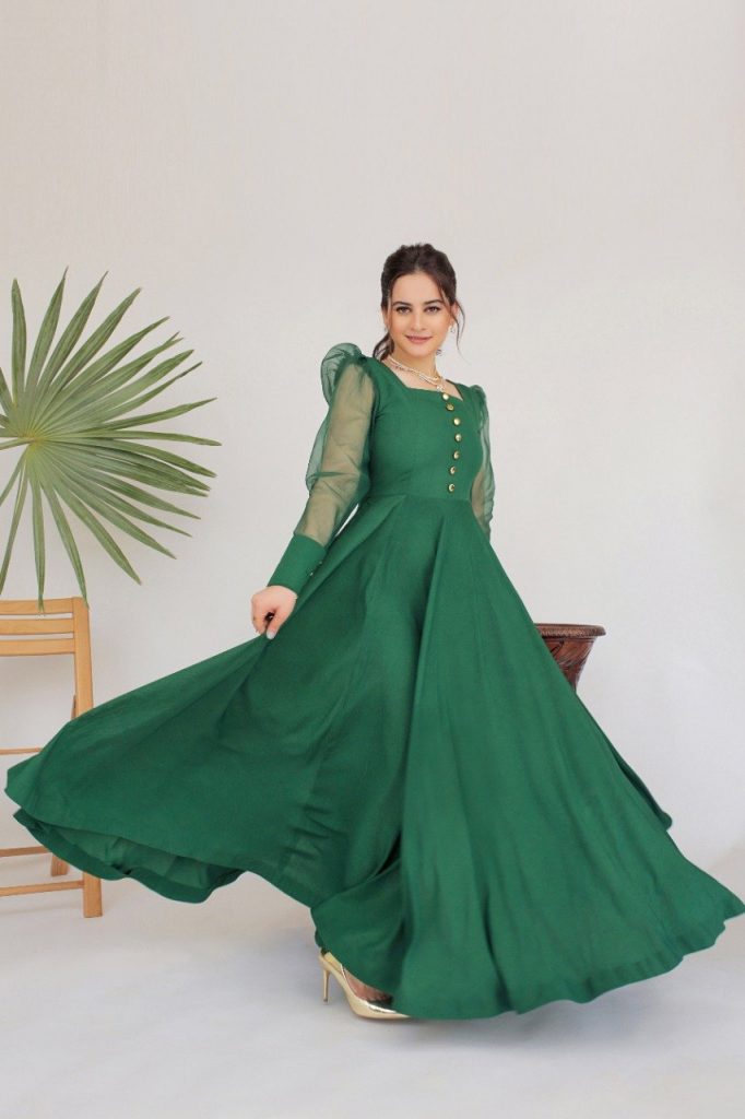 Aiman Khan & Maya Ali Gracing The Shades Of Green With Elegance