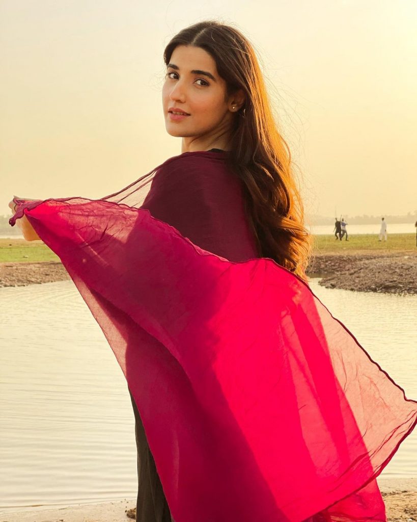 Hareem Farooq Stuns Her Fans With New Pictures