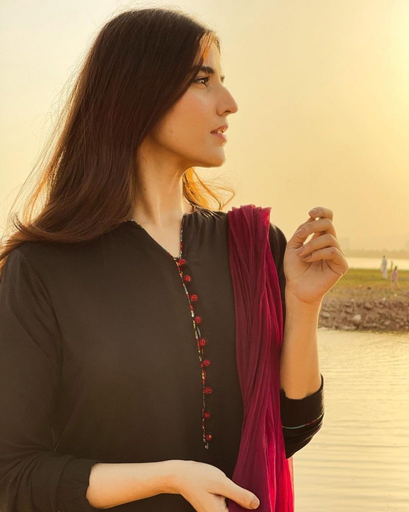 Hareem Farooq Stuns Her Fans With New Pictures