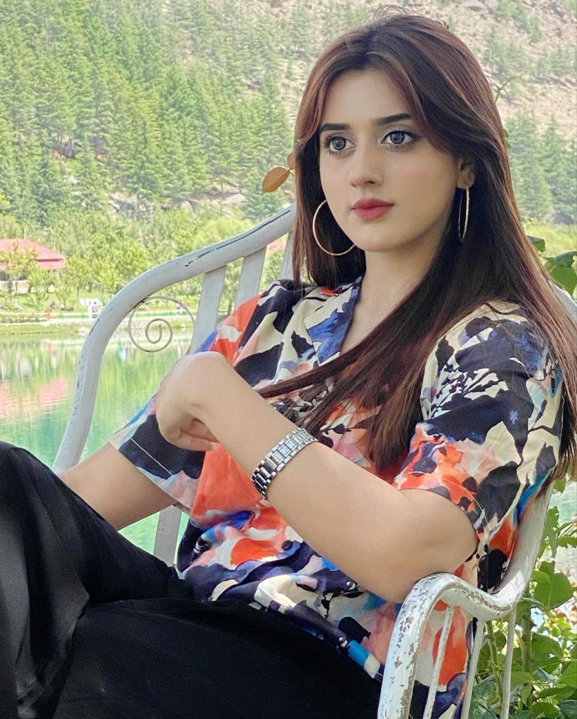 Jannat Mirza And Alishbah Anjum Beautiful Pictures From Northern Areas