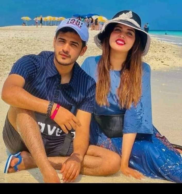 Kanwal Aftab With Her Husband Zulqarnain - Pictures