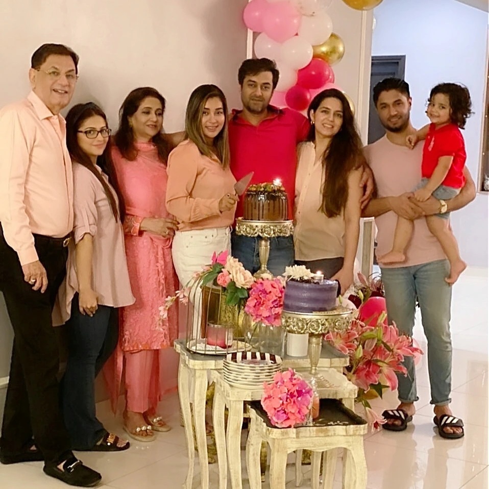 Komal Rizvi Celebrates Birthday With Family - Pictures