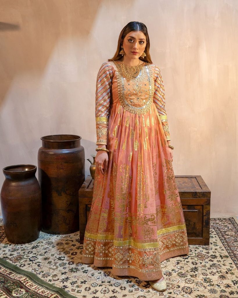 Momina Iqbal Flaunts Elegance In Her Latest Shoot