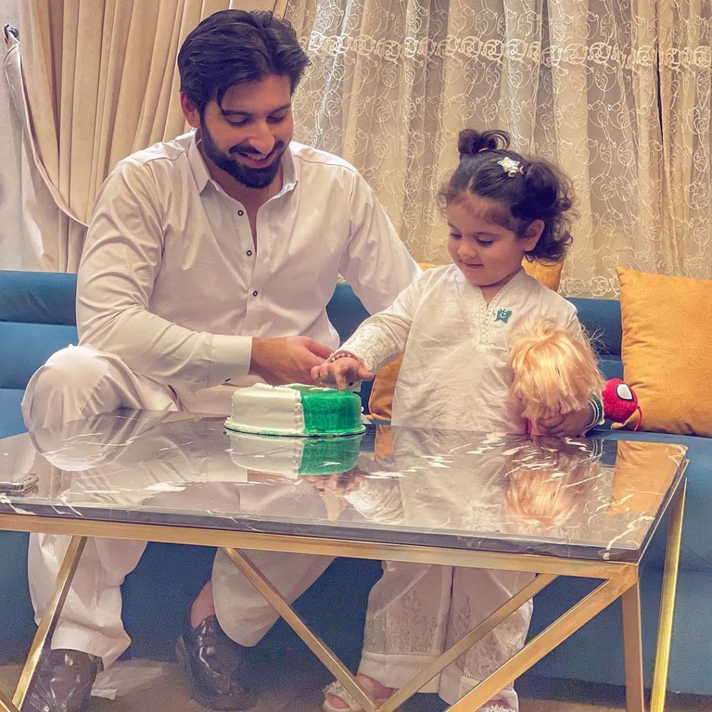 Muneeb Butt & Amal Muneeb Adorable Pictures On Independence Day