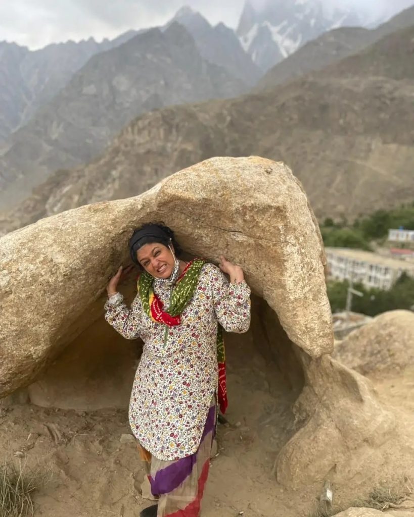 Nadia Jamil Enjoying The Beauty Of Nature At Hunza