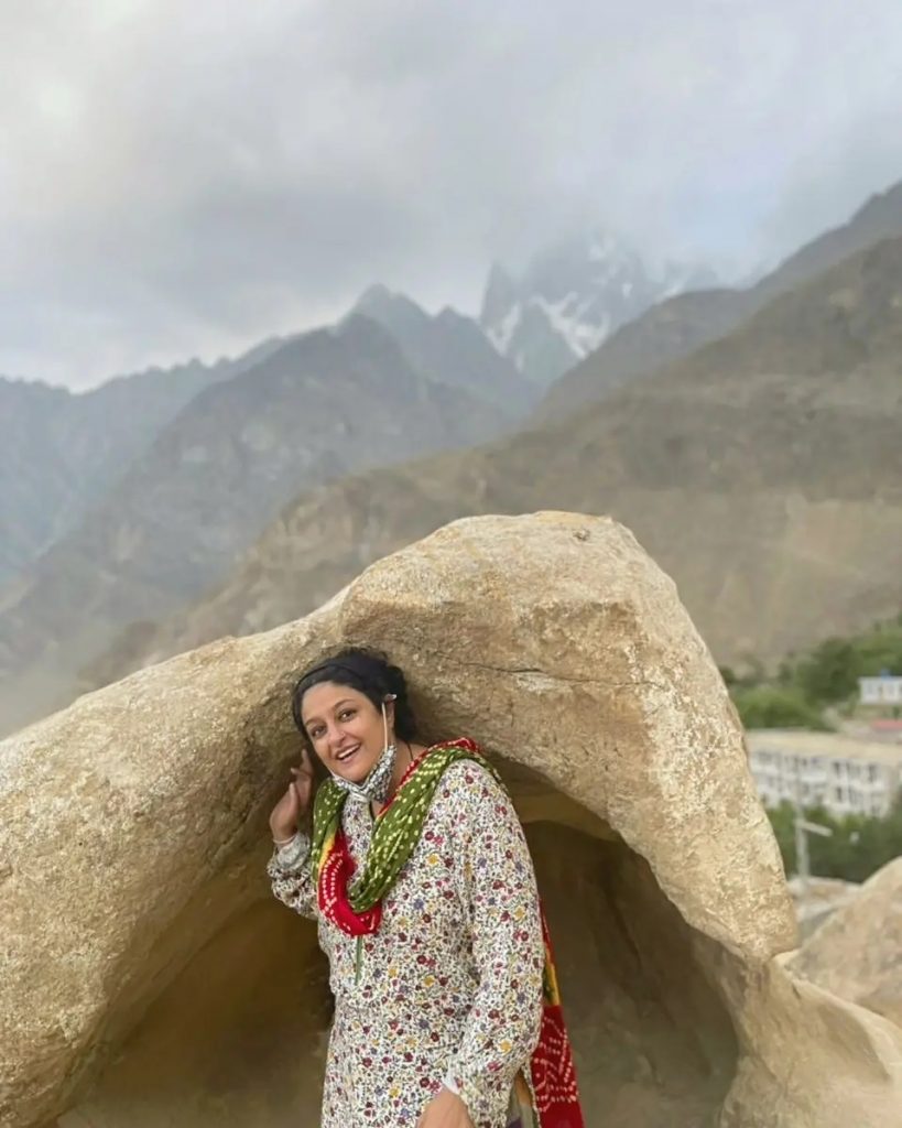 Nadia Jamil Enjoying The Beauty Of Nature At Hunza